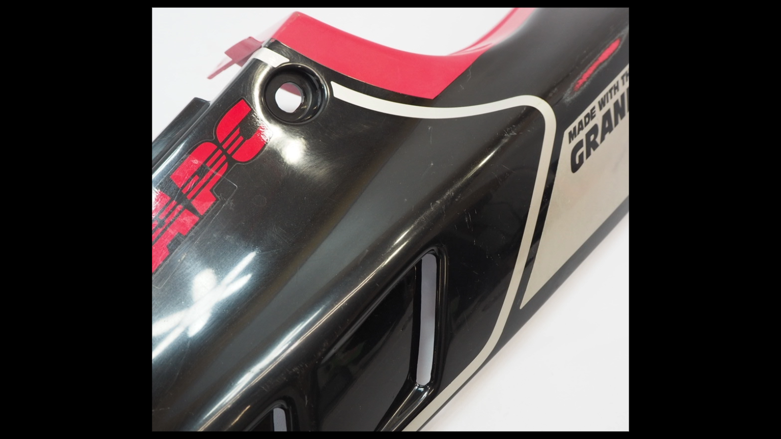 Suzuki RGV250 VJ22A Right-Side Seat Cowl (OEM)