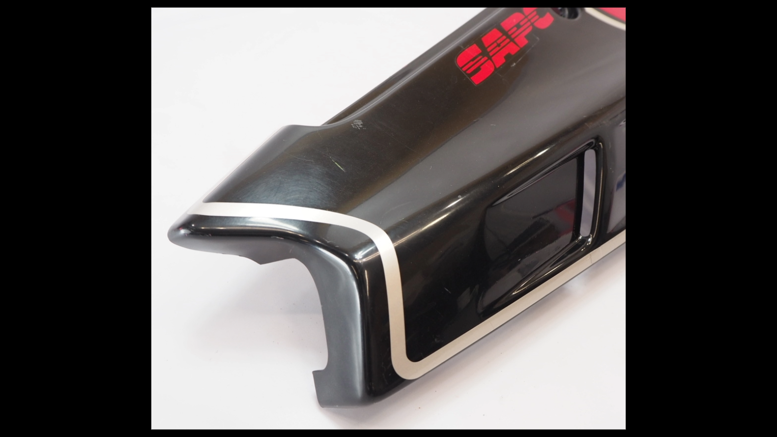 Suzuki RGV250 VJ22A Right-Side Seat Cowl (OEM)