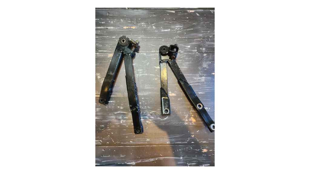 Suzuki RG250 GJ21B Rear Foot Peg Brackets (Pair)
